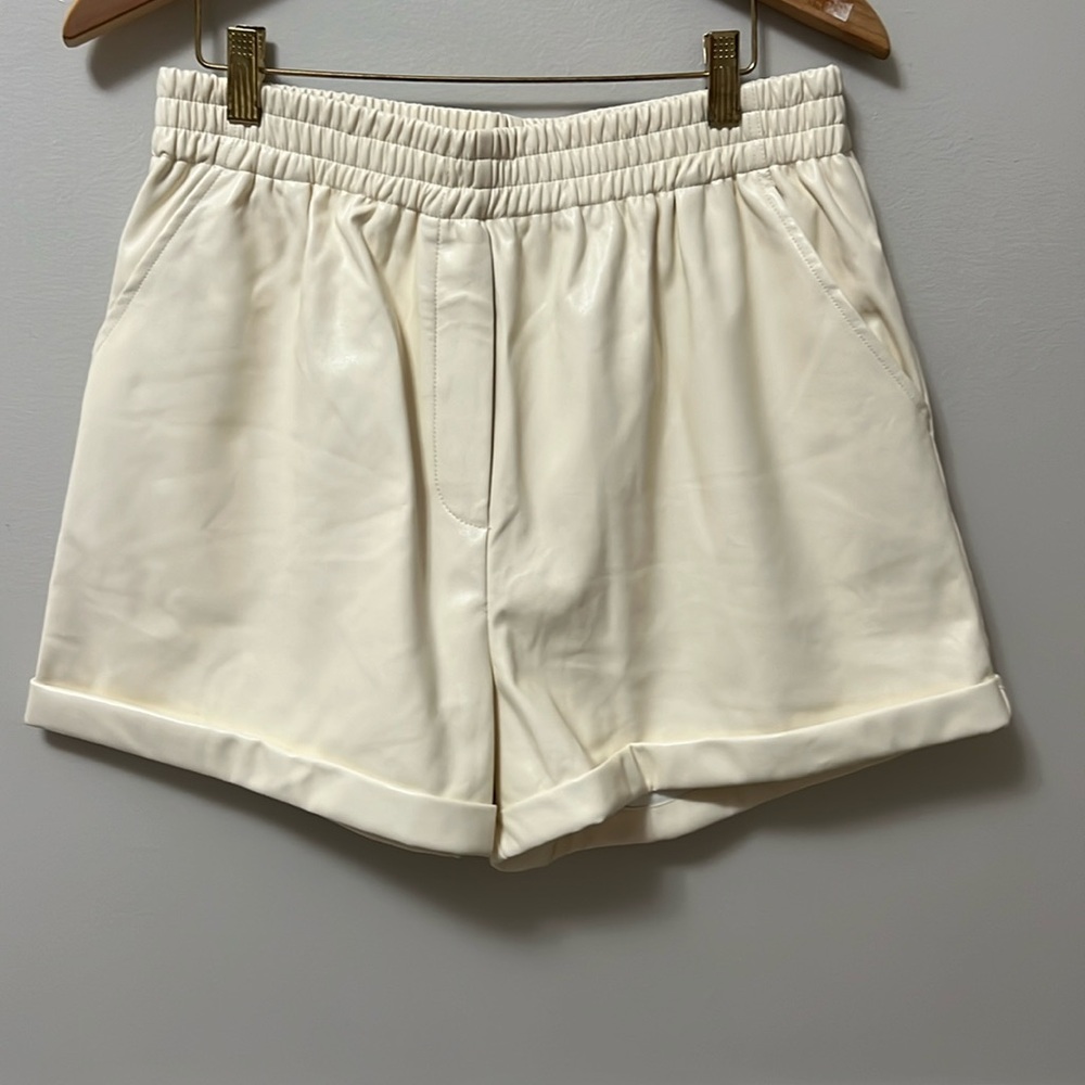 STEVE MADDEN faux leather shorts